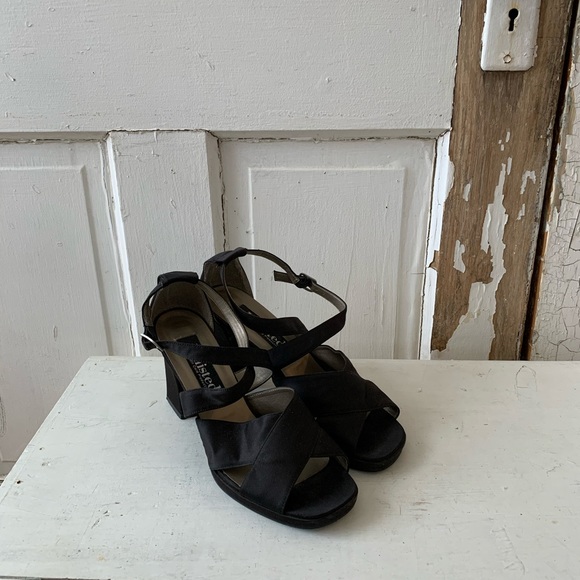 Unlisted black open toe chunky heel shoes Size 8.5 - Picture 2 of 6